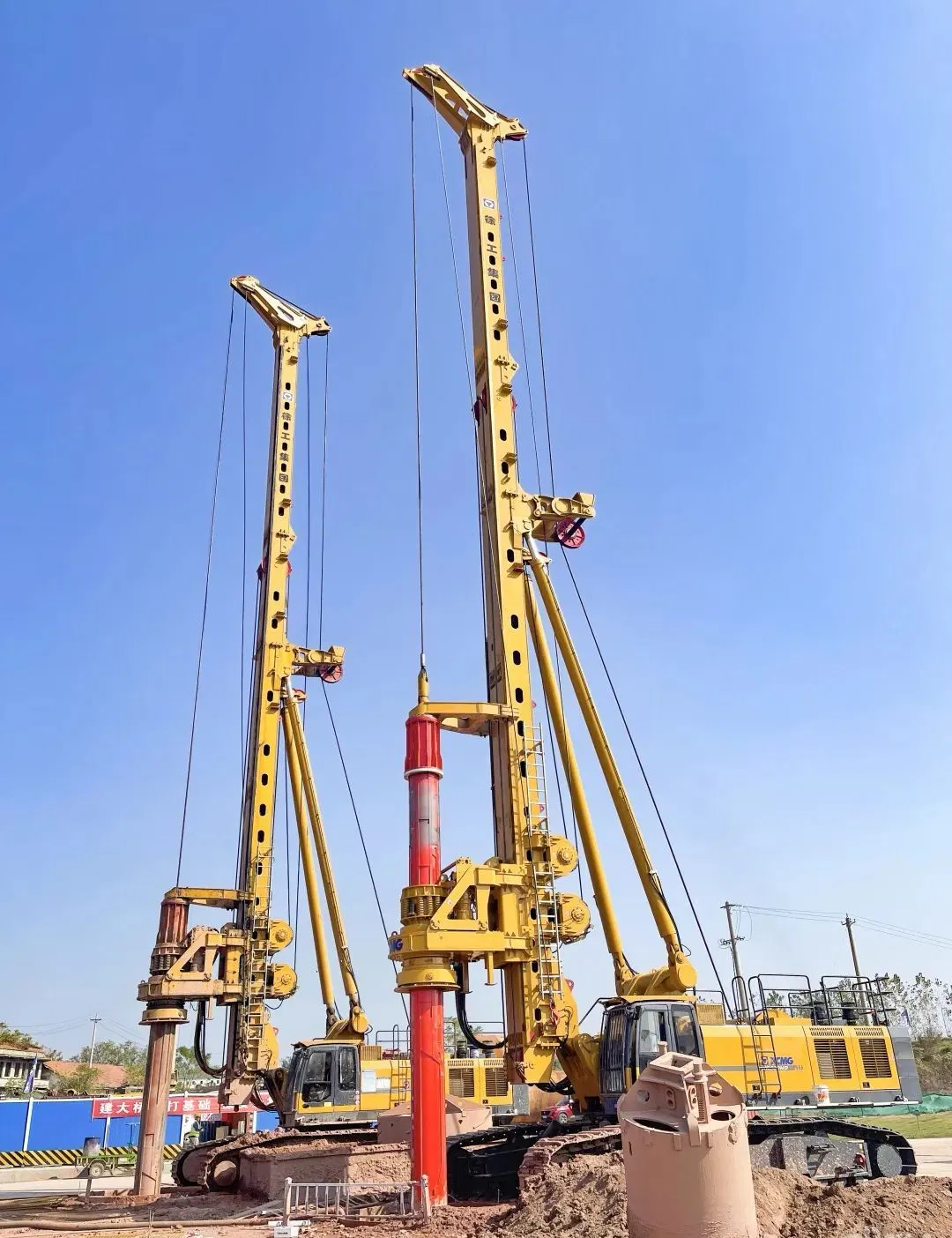 Best Sale Hydraulic Piling Machine Rotary Drilling Rig 60m Xr200-18