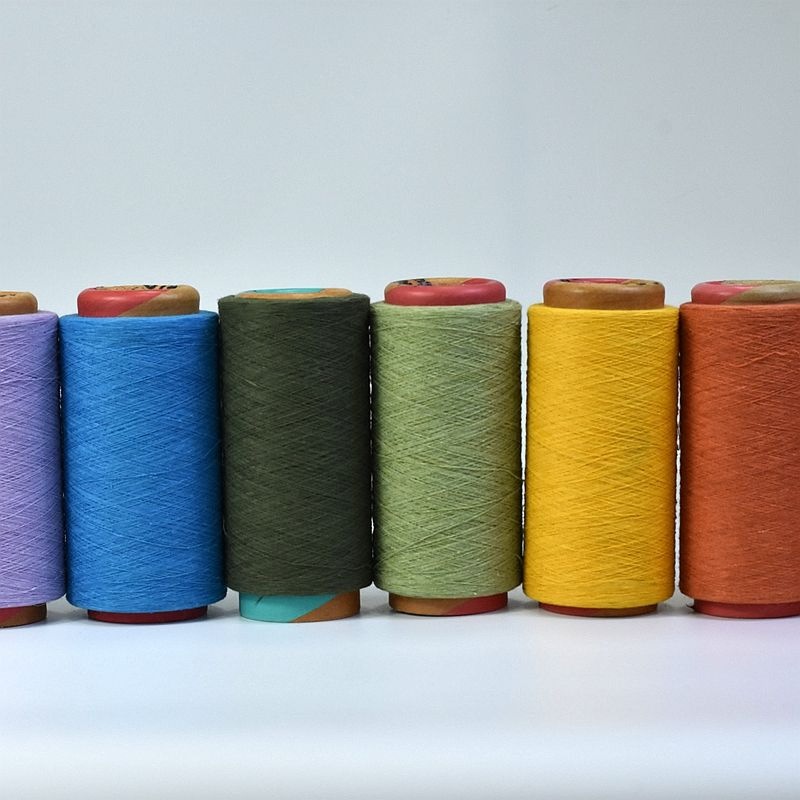 Fashionable Grs Certified Recycled Open End Cotton Polyester Yarn Ne1-Ne32 Rosso for Knitting and Weaving-17