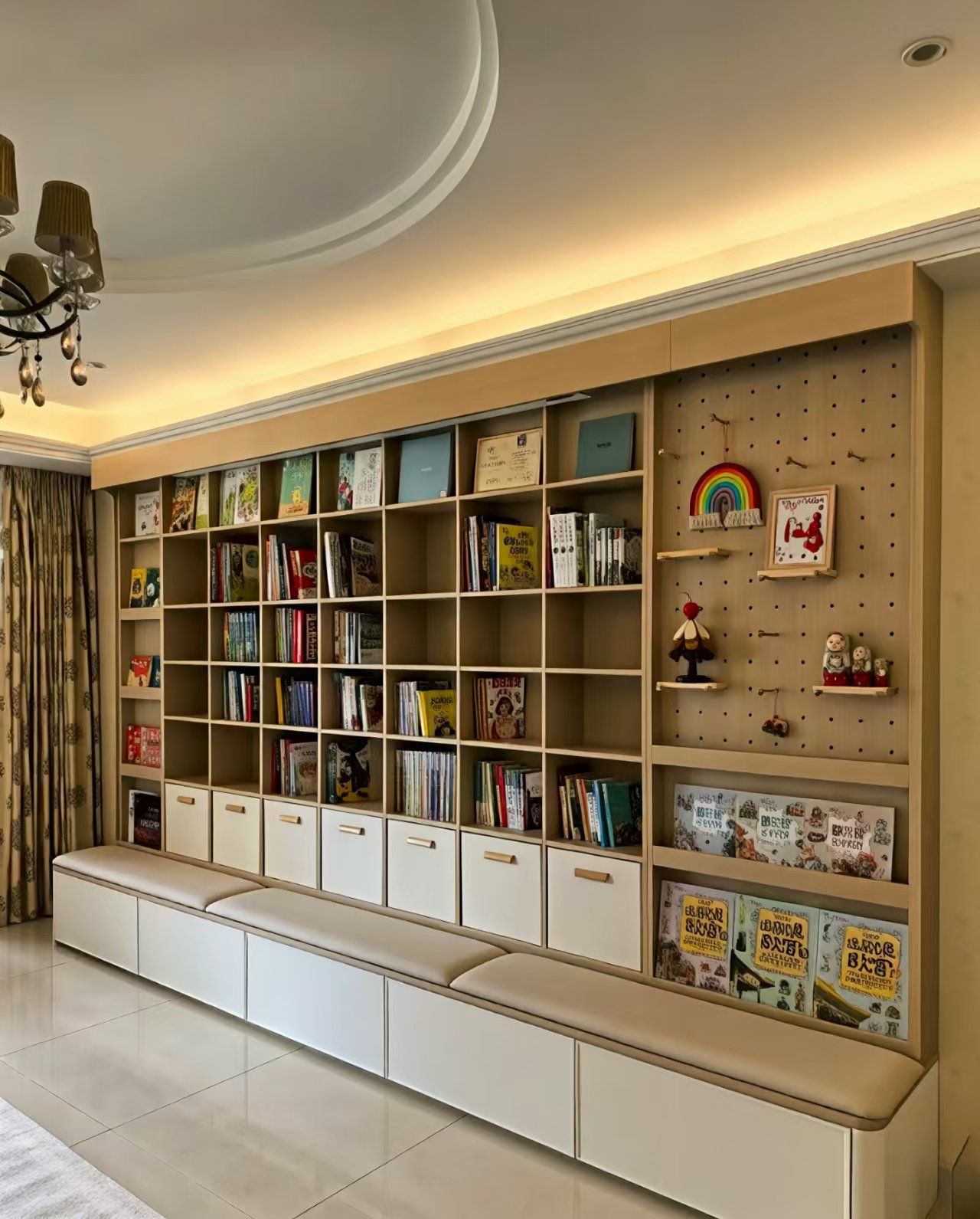 Vintage Eco-Friendly Adjustable Light Solid Wood Room Movable Modern Movable Children Wooden Corner Bookcase for Spacious Family Living
